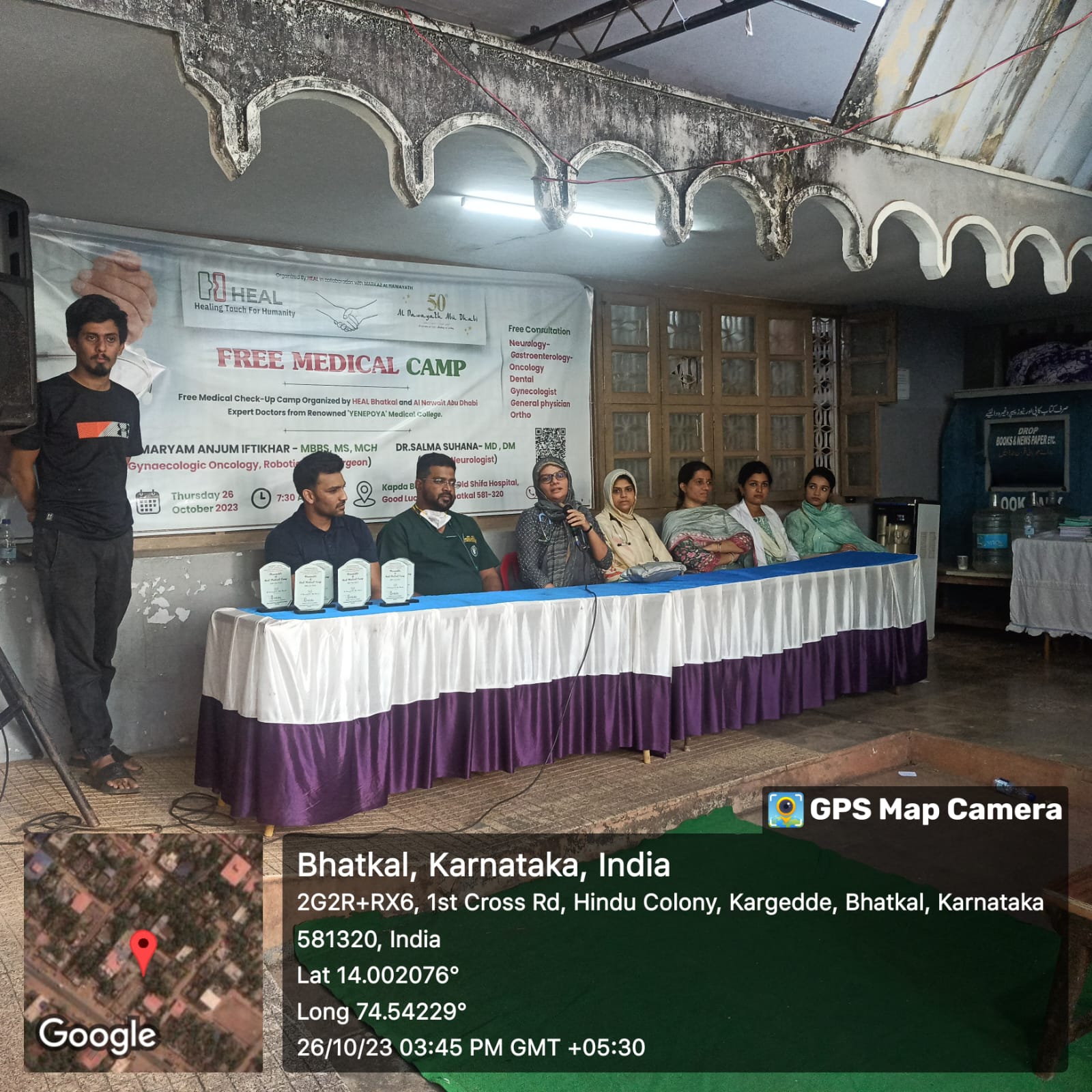 Dr. Mariam Anjum addressing the Free Medical Camp organised by HEAL Bhatkal and Al Nawayath Abu Dhabi